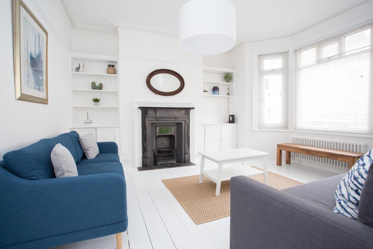 Elegant York House - On A Beach Road, Sleeps 12, With Sea Views Worthing Dış mekan fotoğraf